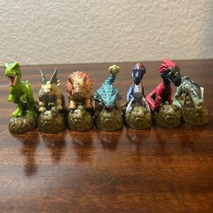 Jurassic World Dominion 2" Dinosaur Figures Micro Collection 7 Piece Set